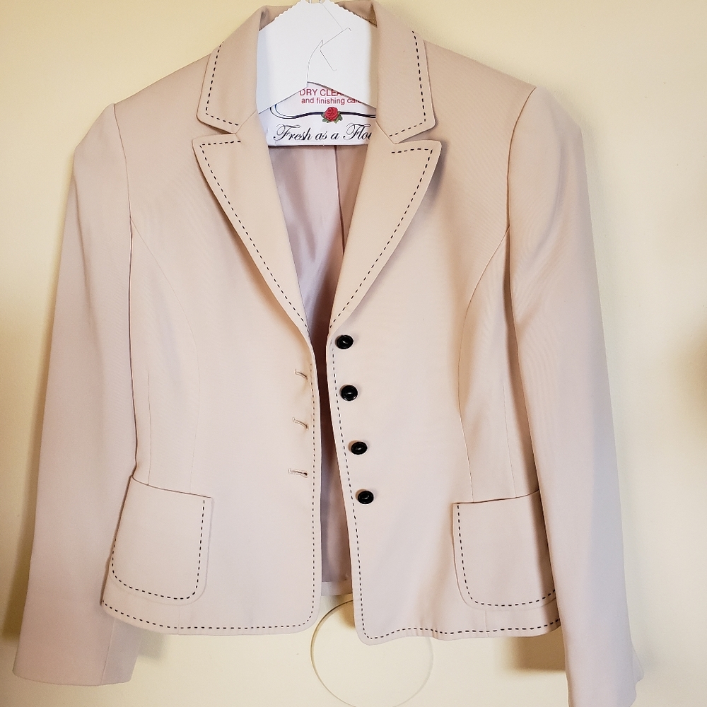 Tahari Beige Jacket w/ Blk Stitching 4P